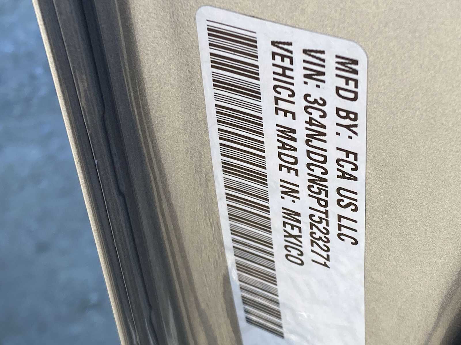 Thumbnail: 2023 Jeep Compass - 24