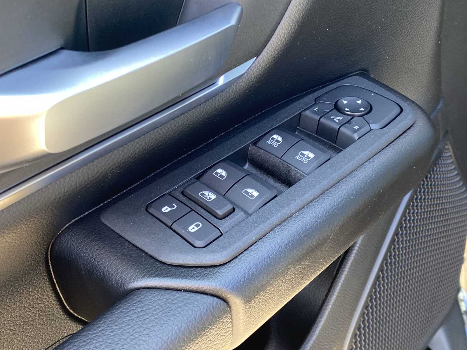 Thumbnail: 2026 RAM 1500 - 20