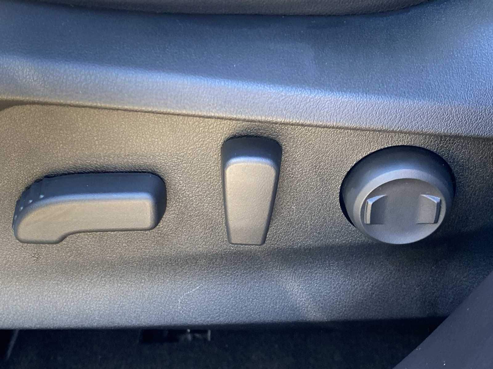 Thumbnail: 2023 Subaru Forester - 21