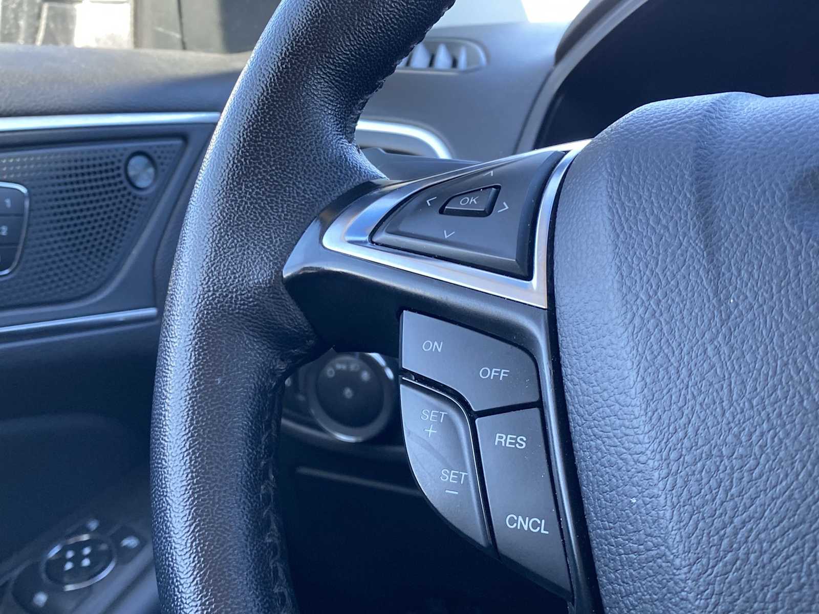 Thumbnail: 2023 Ford Edge - 30