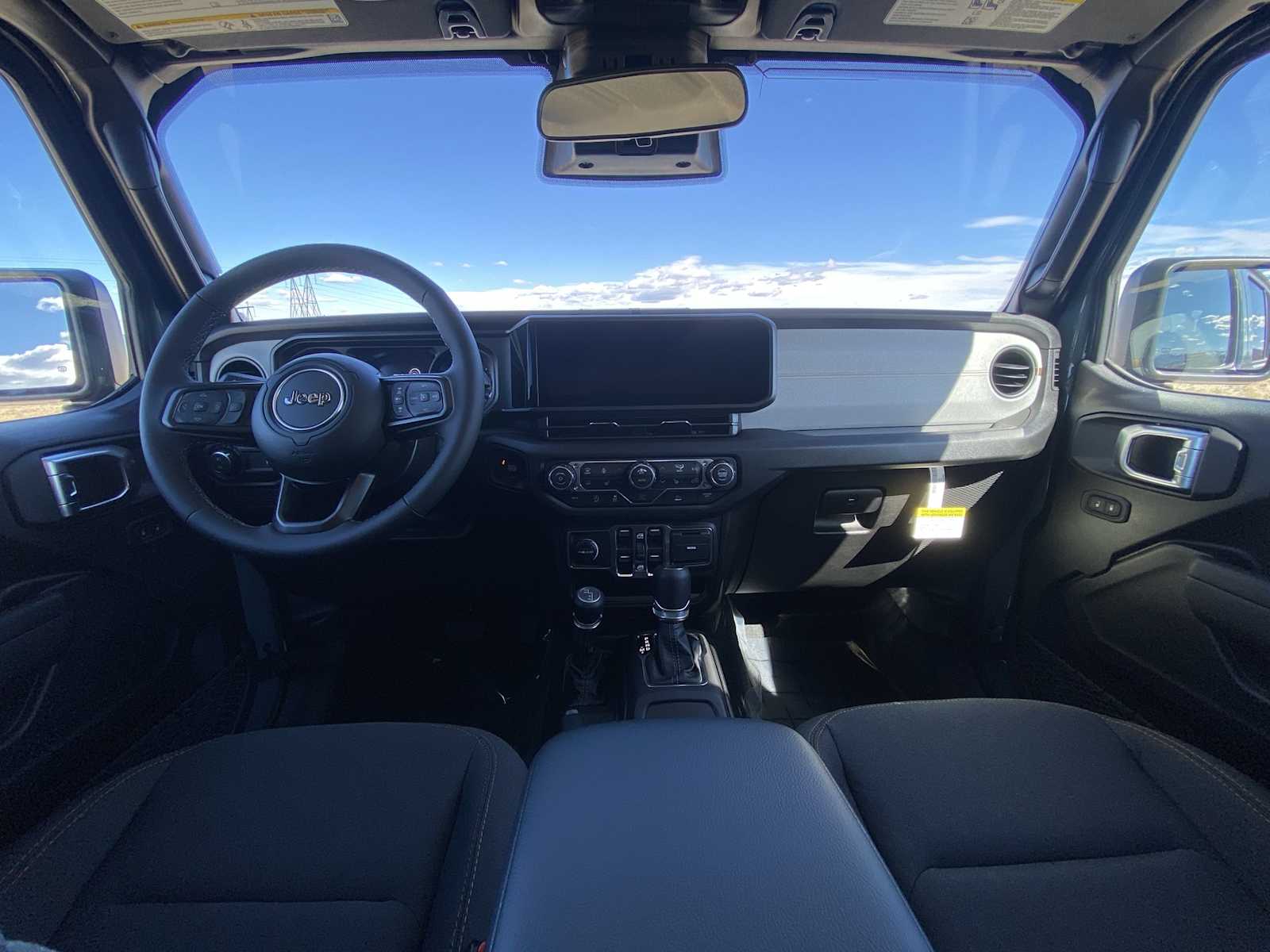 Thumbnail: 2026 Jeep Gladiator - 16