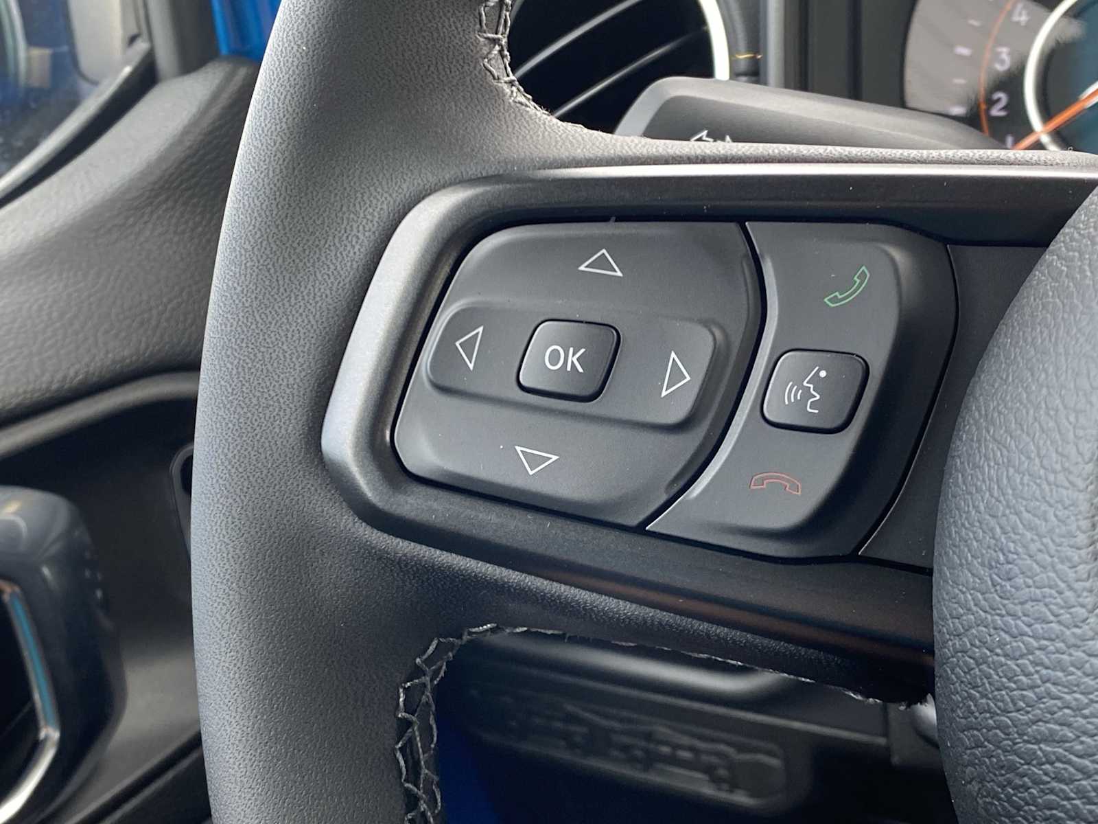 Thumbnail: 2025 Jeep Gladiator - 25