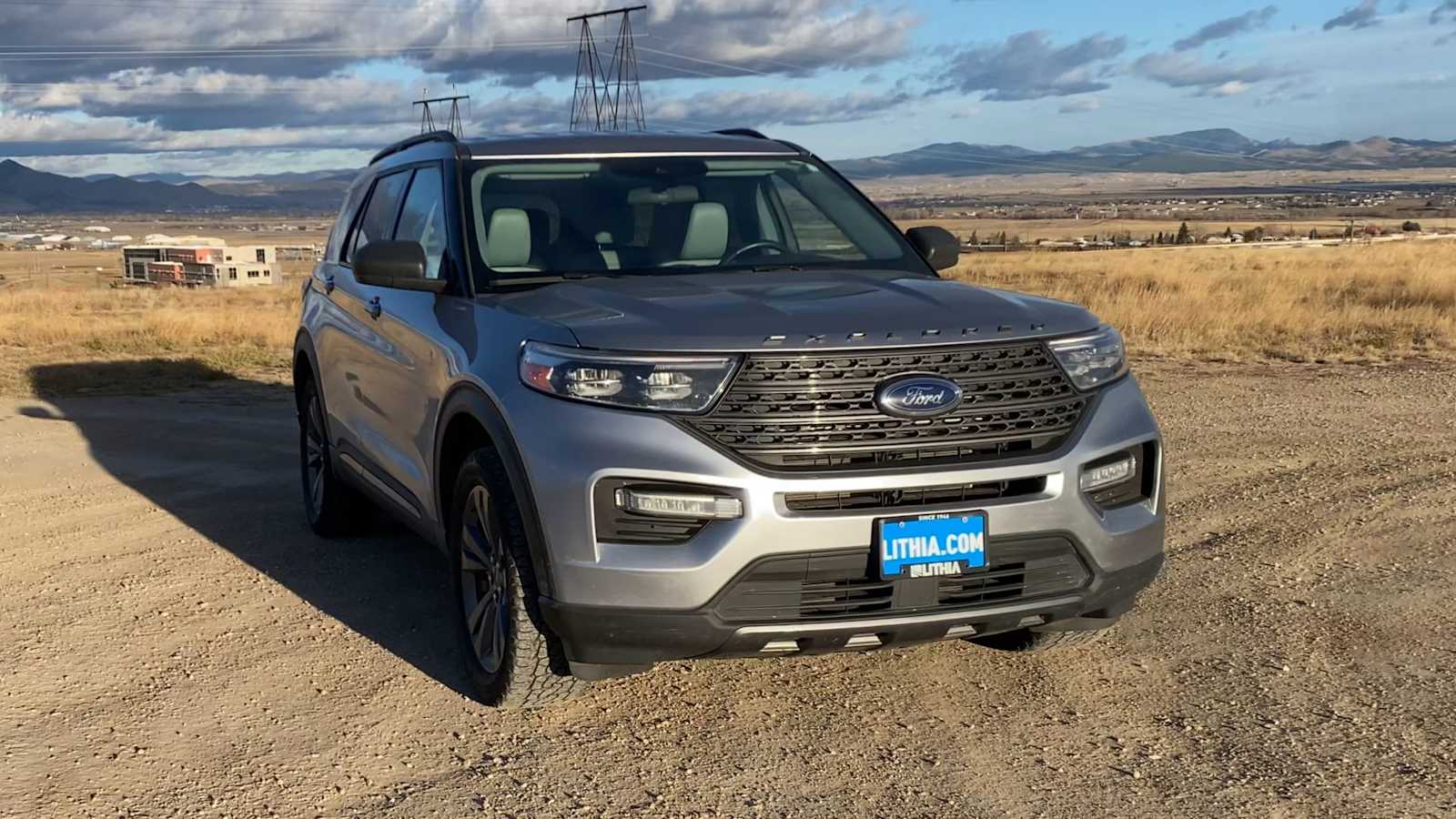 2021 Ford Explorer XLT photo 2