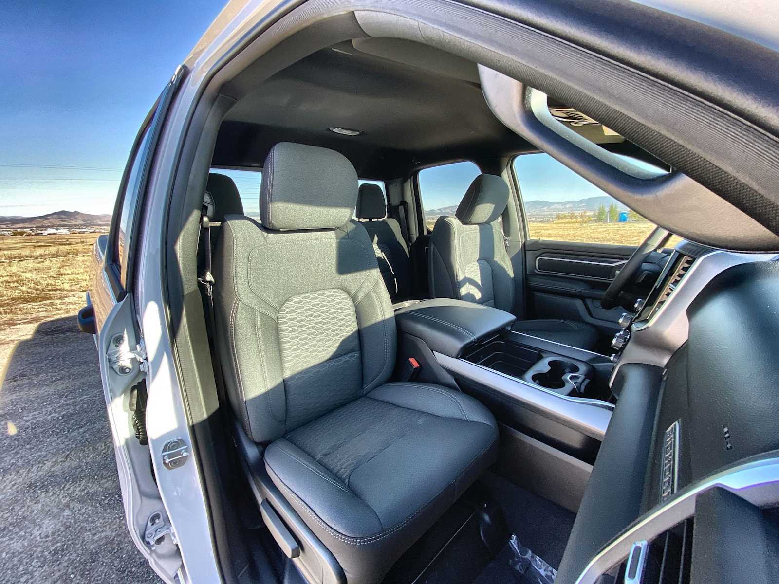 Thumbnail: 2025 RAM 1500 - 17