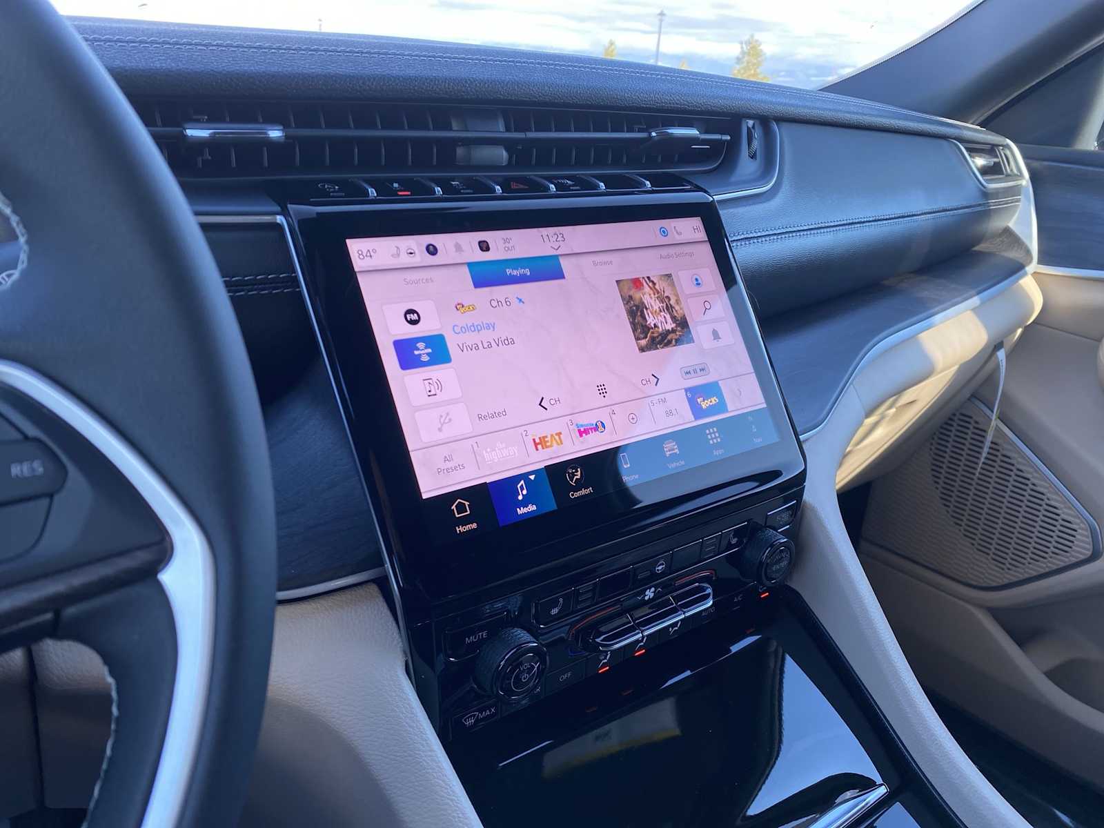 Thumbnail: 2025 Jeep Grand Cherokee - 19