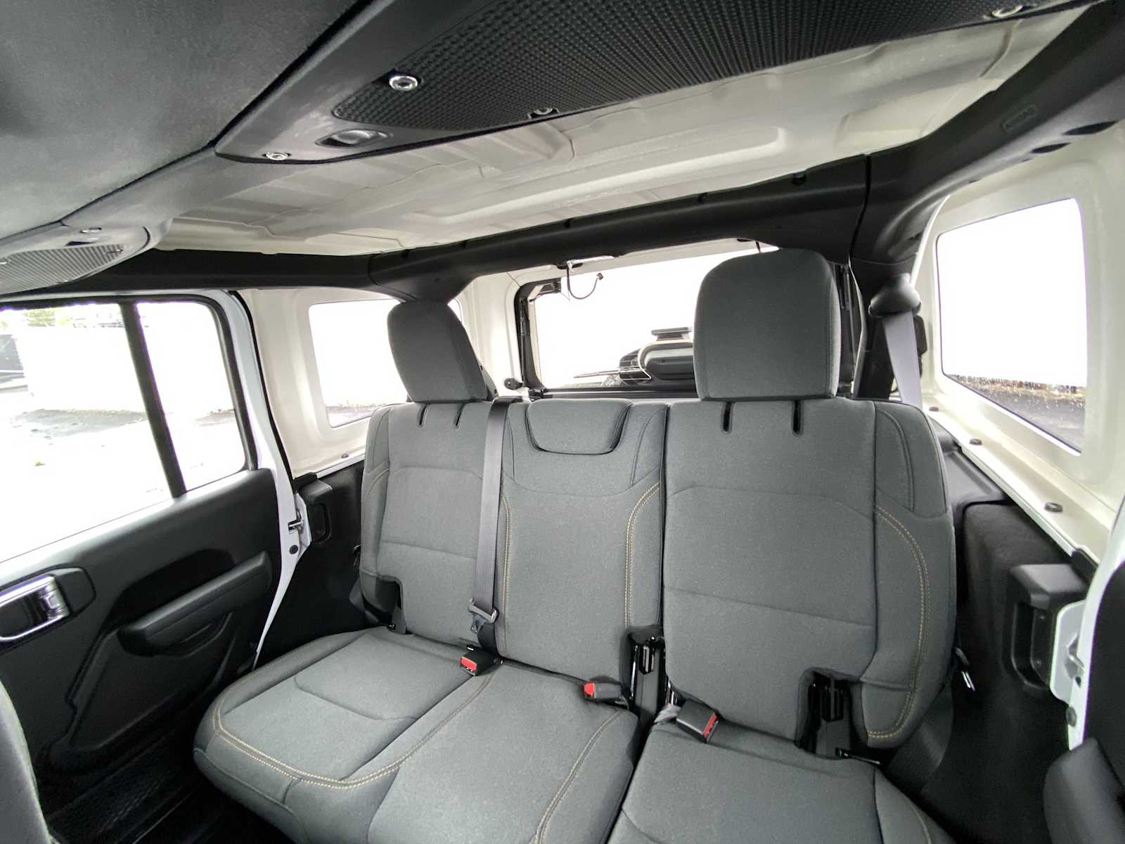 Thumbnail: 2025 Jeep Wrangler - 17