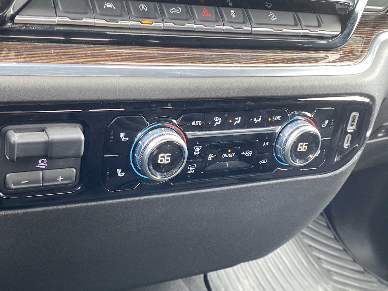 Thumbnail: 2023 GMC Sierra 1500 - 24