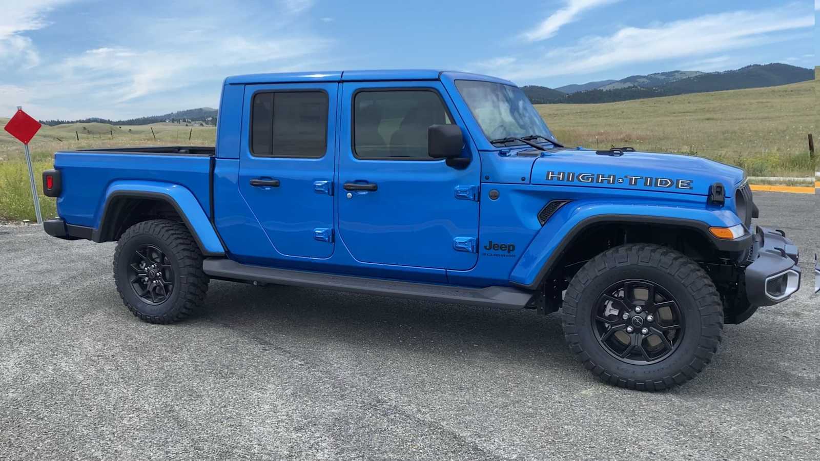 Thumbnail: 2025 Jeep Gladiator - 2