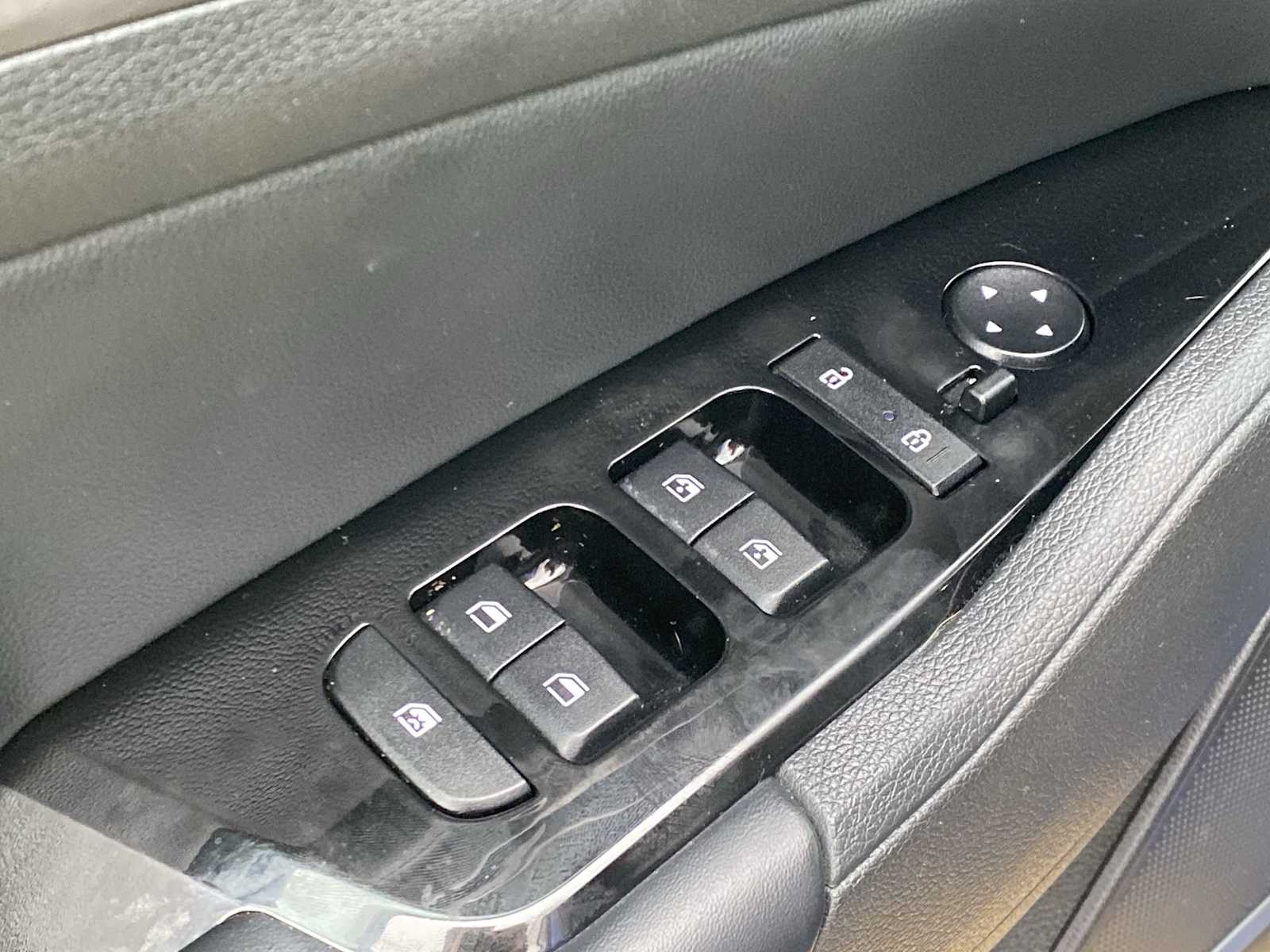 Thumbnail: 2023 Kia Sportage - 20