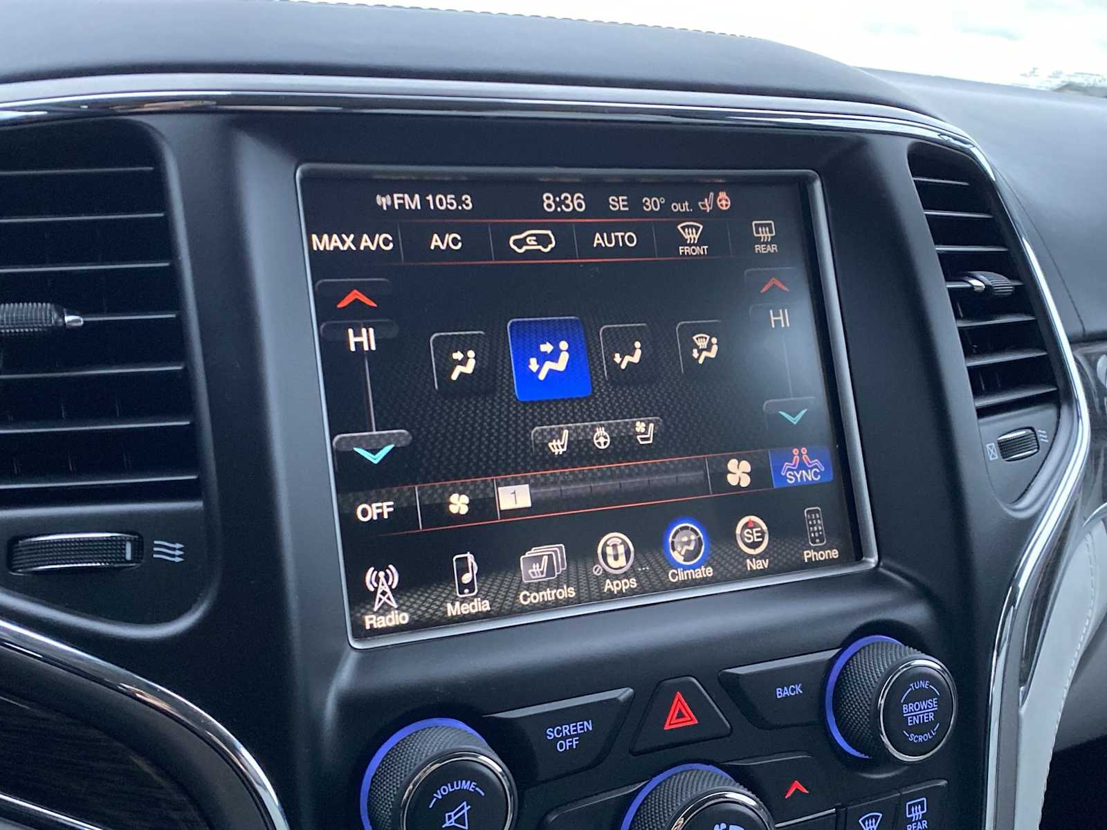 Thumbnail: 2017 Jeep Grand Cherokee - 29