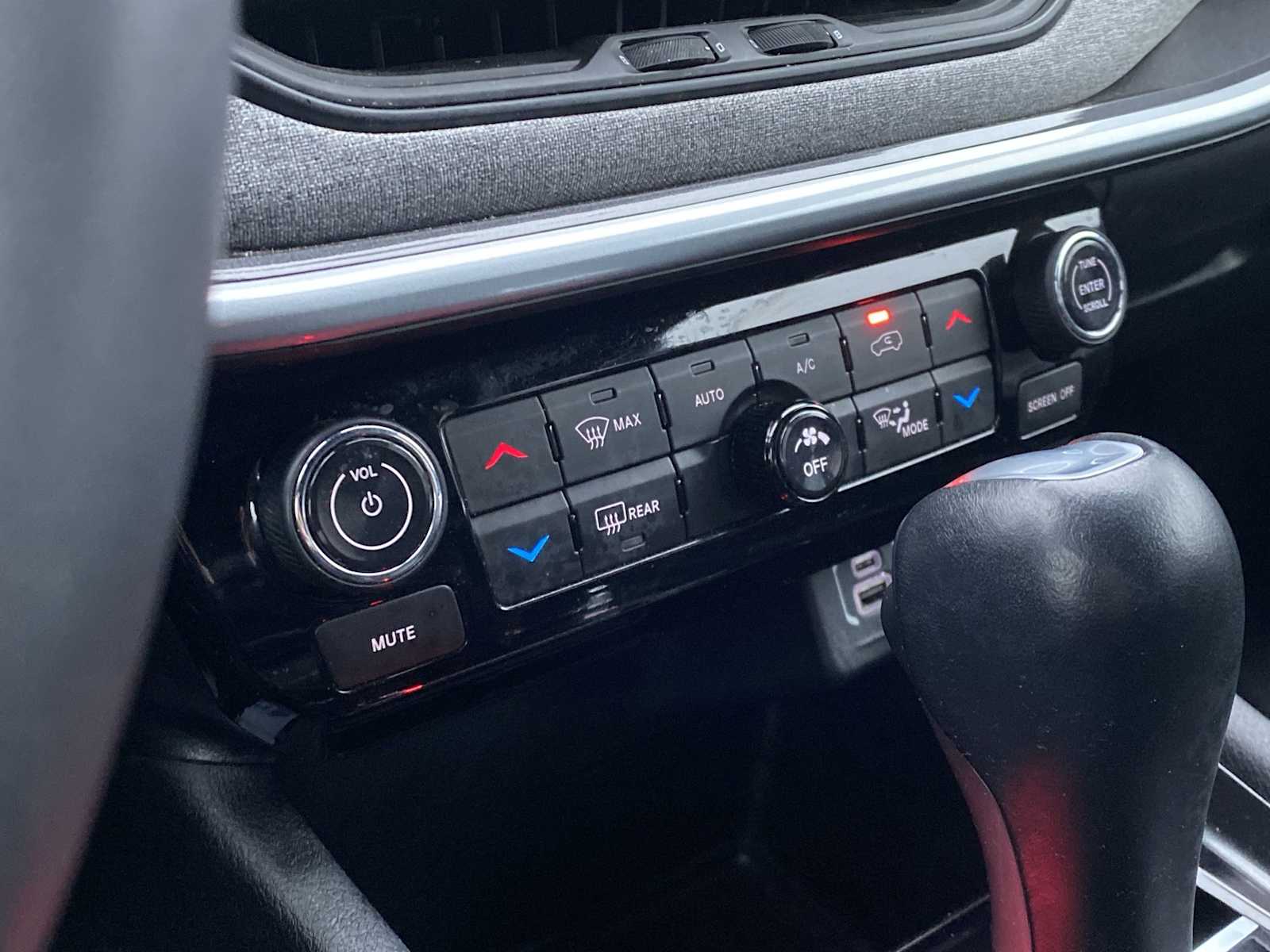 Thumbnail: 2023 Jeep Compass - 24