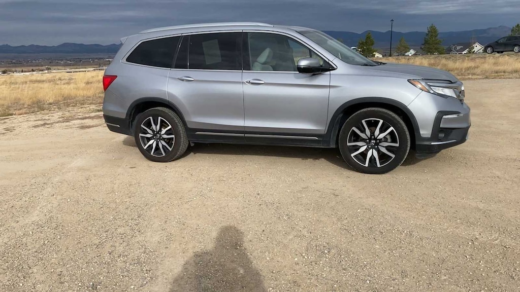 Used 2019 Honda Pilot Touring 8-Passenger AWD SUV