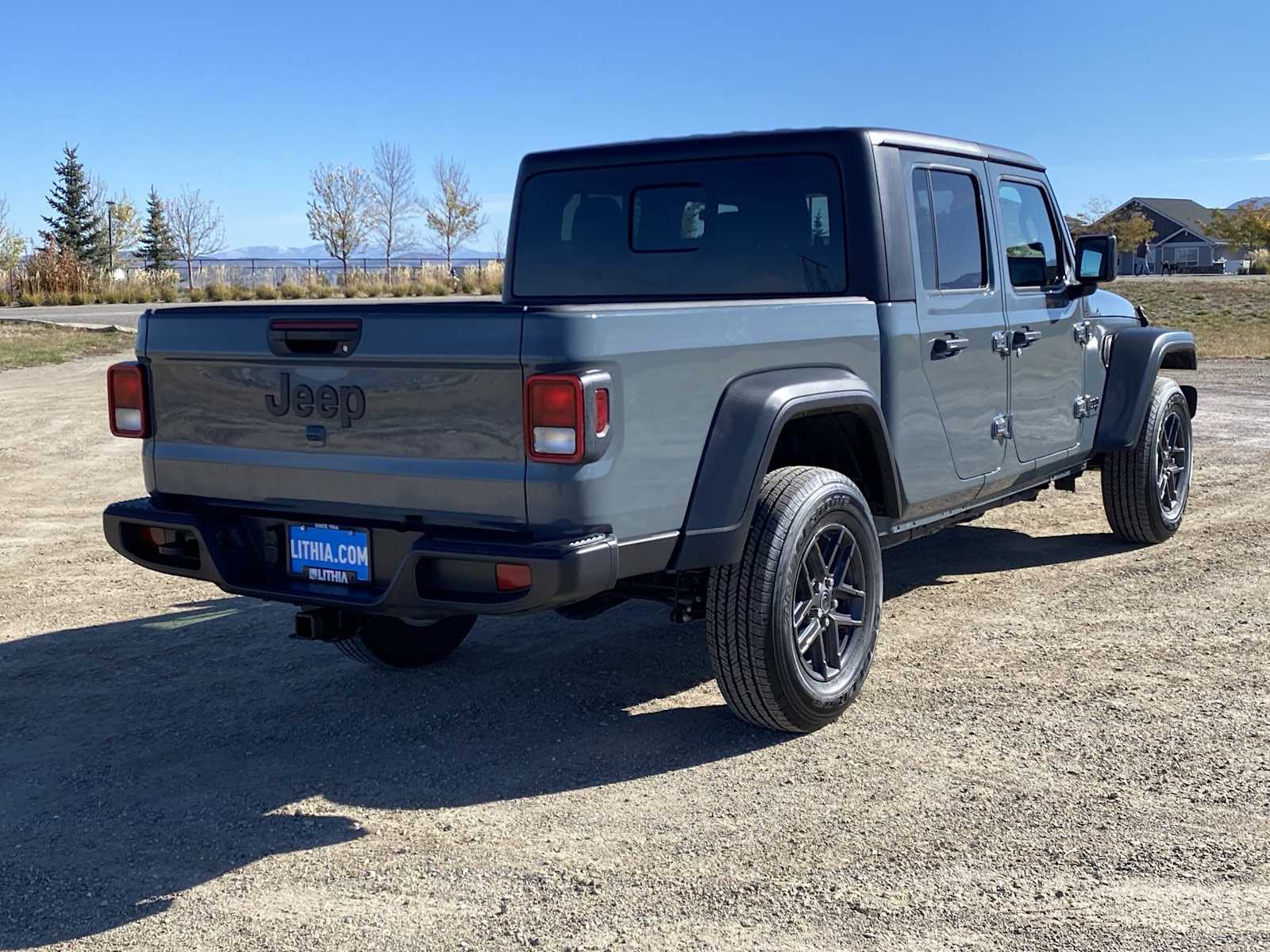 Thumbnail: 2025 Jeep Gladiator - 12