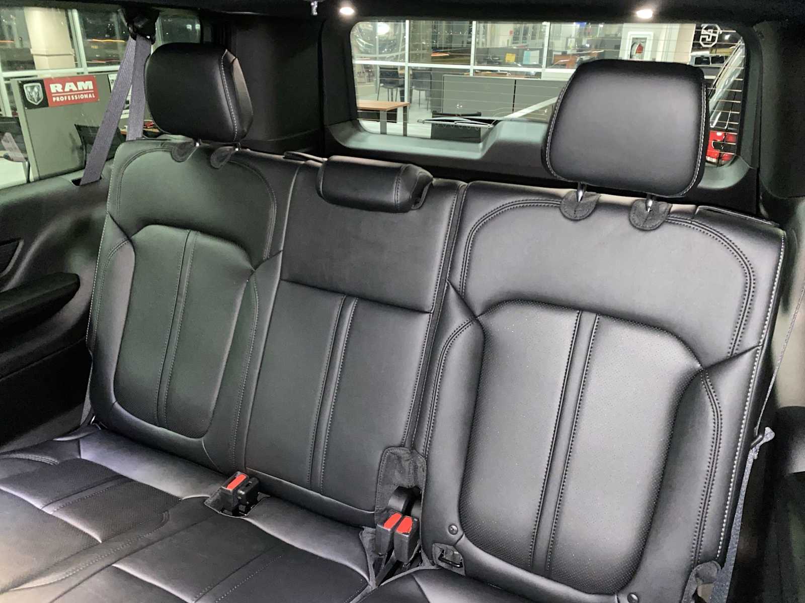 Thumbnail: 2026 Jeep Grand Wagoneer - 33