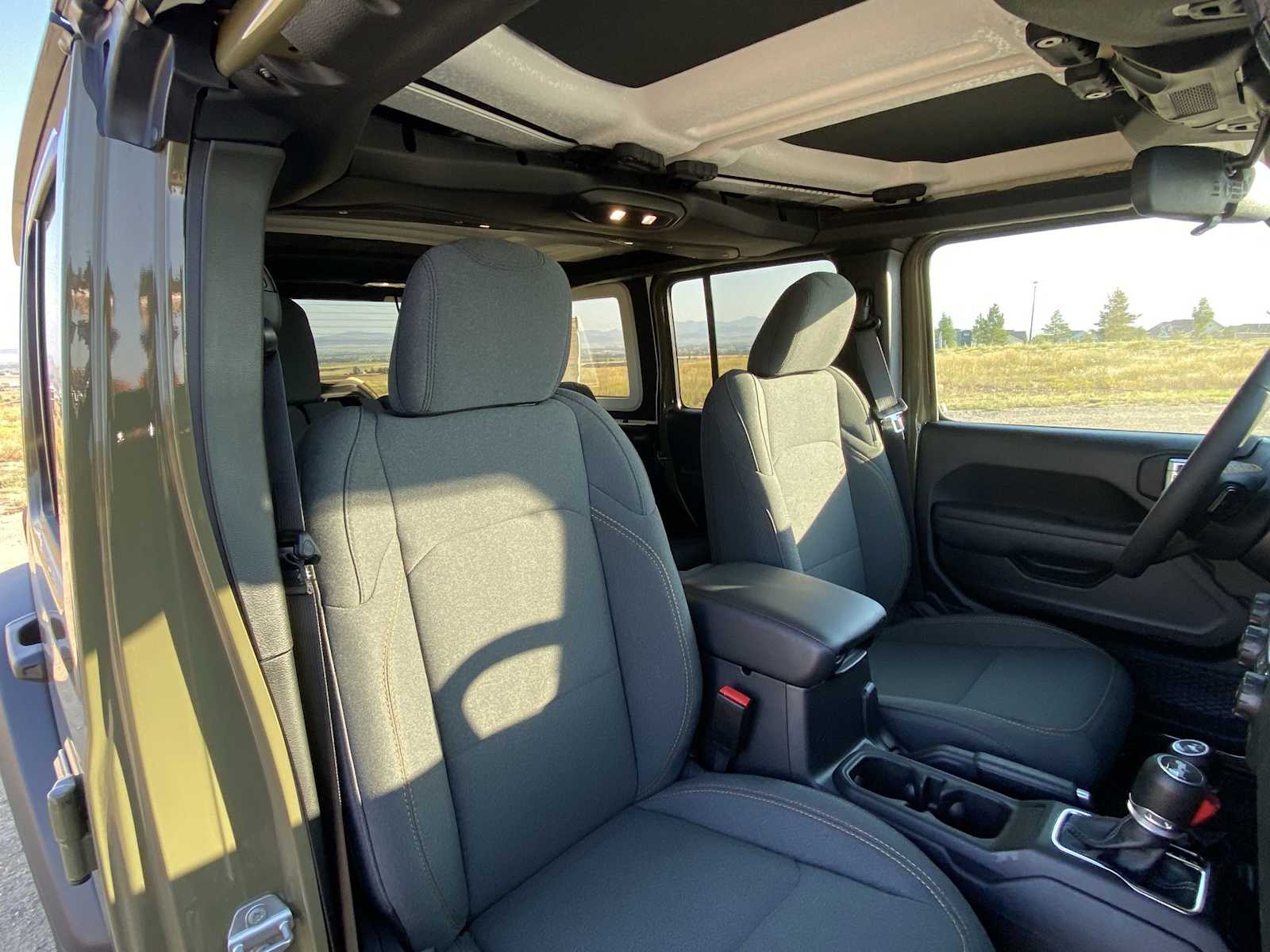 Thumbnail: 2025 Jeep Wrangler - 17