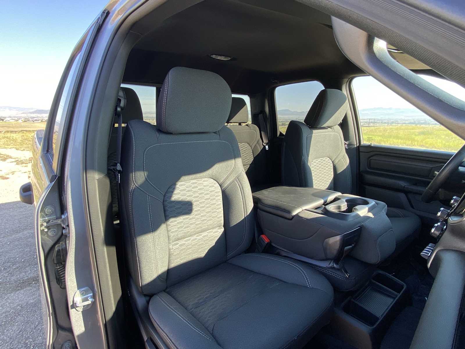 Thumbnail: 2025 RAM 1500 - 17