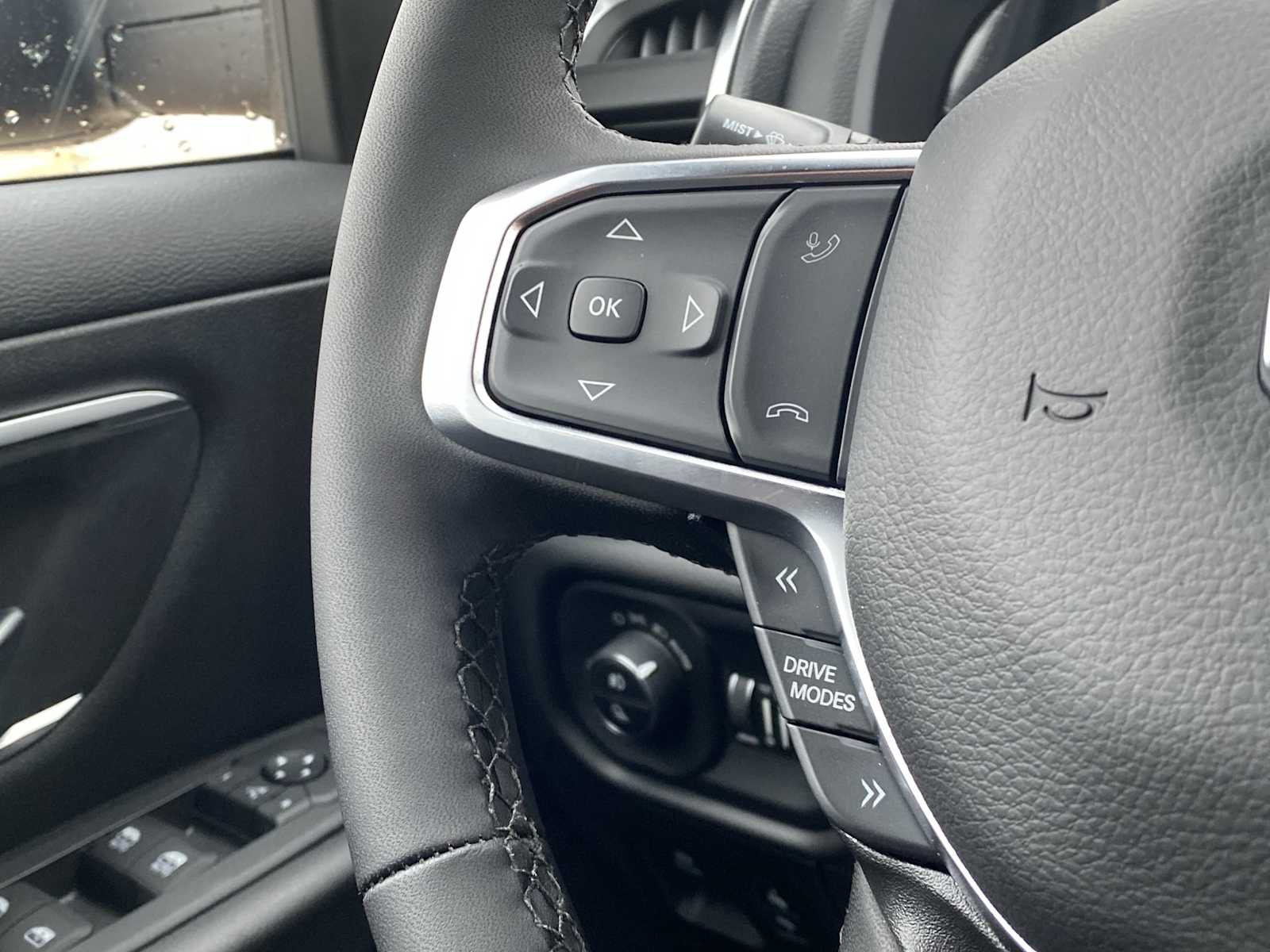 Thumbnail: 2026 RAM 1500 - 25