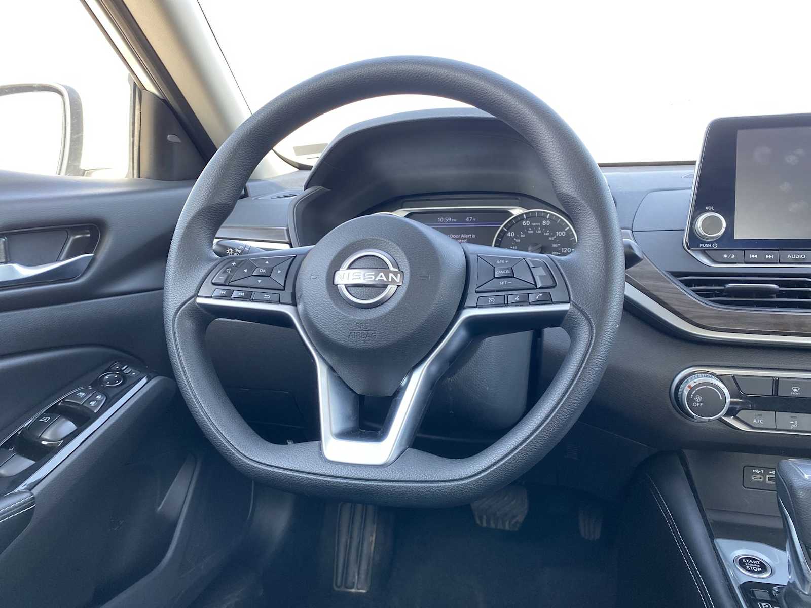 Thumbnail: 2023 Nissan Altima - 30