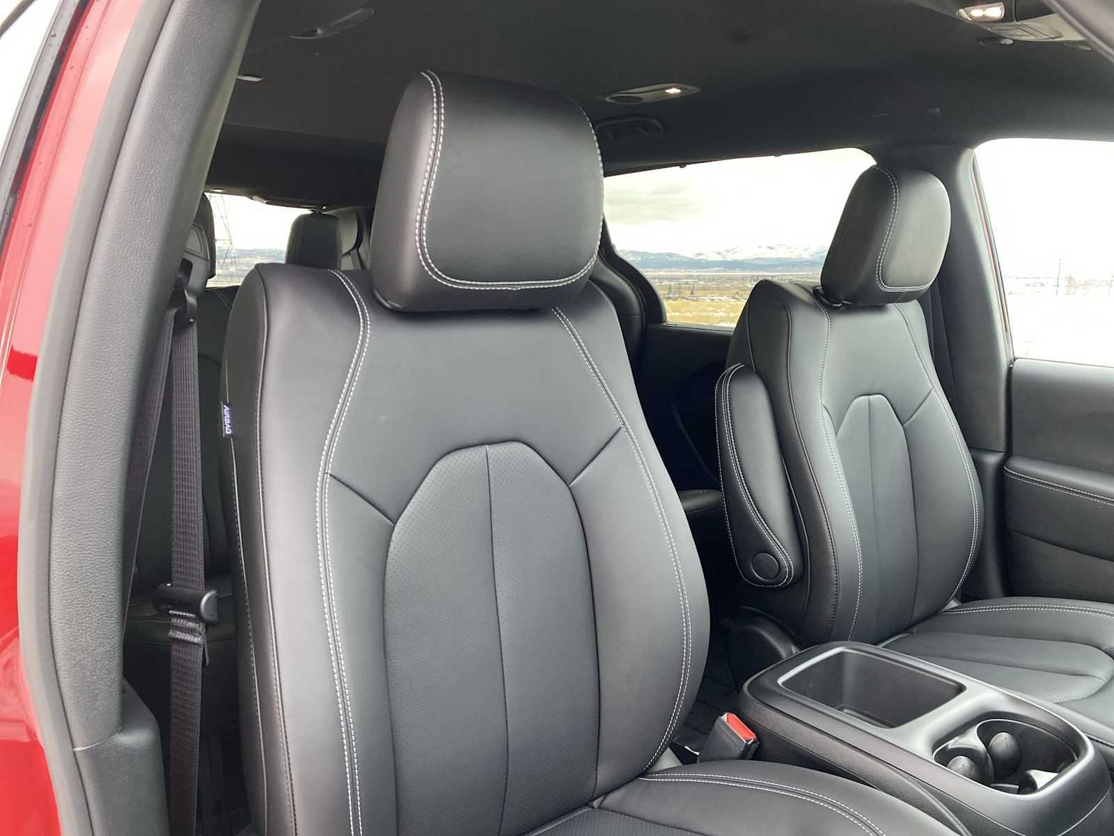 Thumbnail: 2026 Chrysler Pacifica - 19