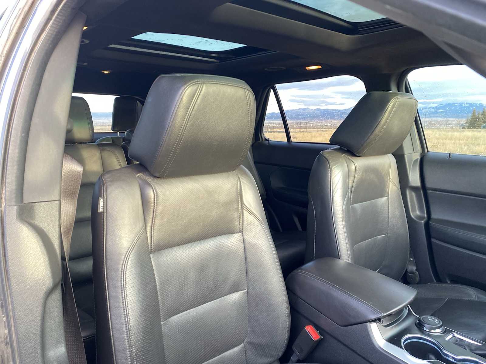 Thumbnail: 2015 Ford Explorer - 18