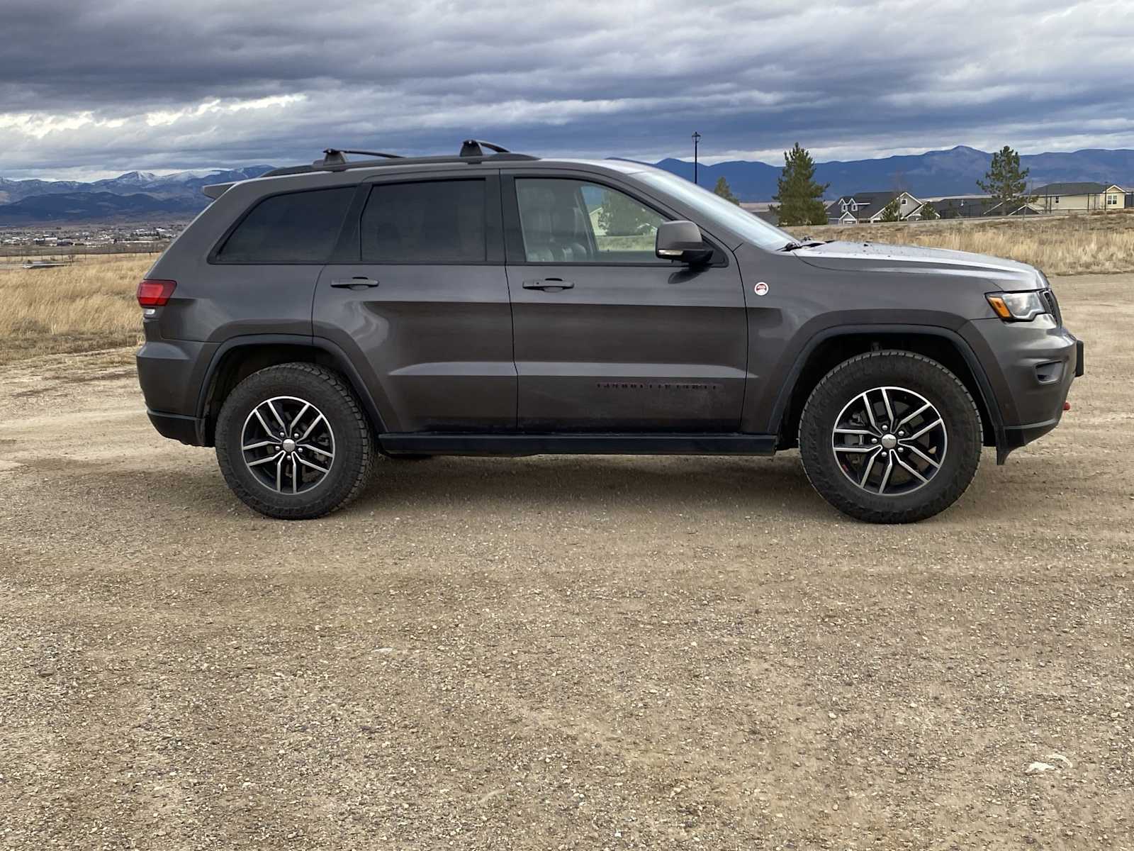 Thumbnail: 2017 Jeep Grand Cherokee - 20