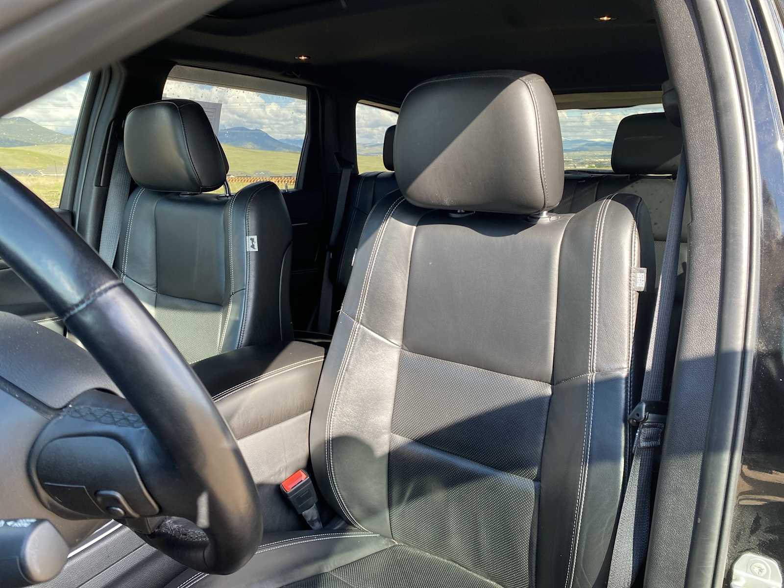 Thumbnail: 2021 Jeep Grand Cherokee - 17