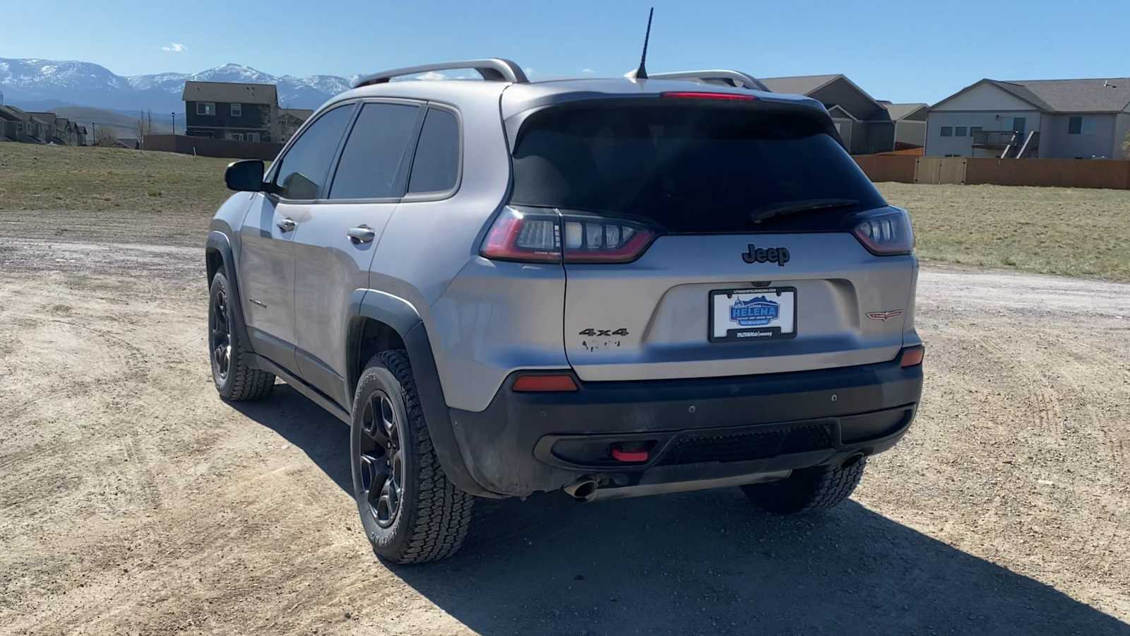 Thumbnail: 2019 Jeep Cherokee - 8