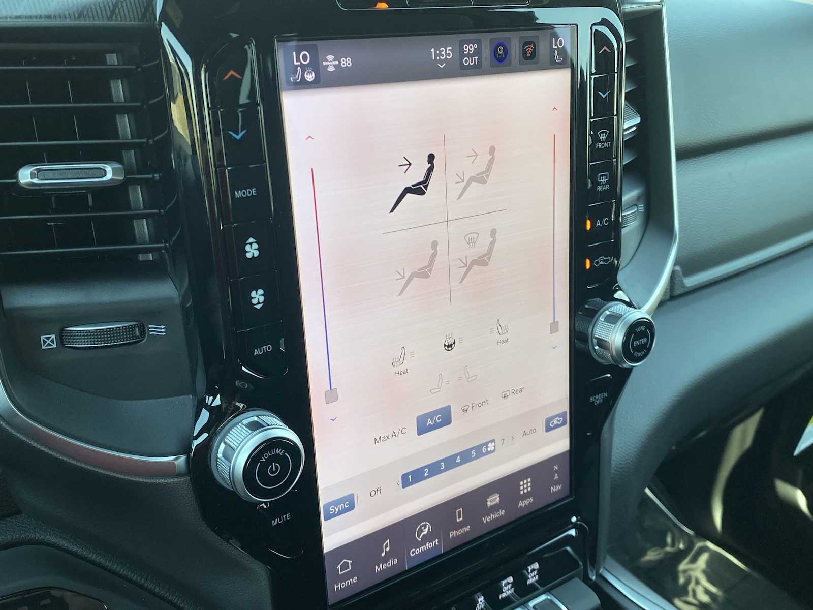 Thumbnail: 2026 RAM 1500 - 27