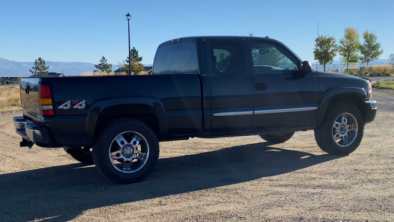 Thumbnail: 2005 GMC Sierra 1500 - 9