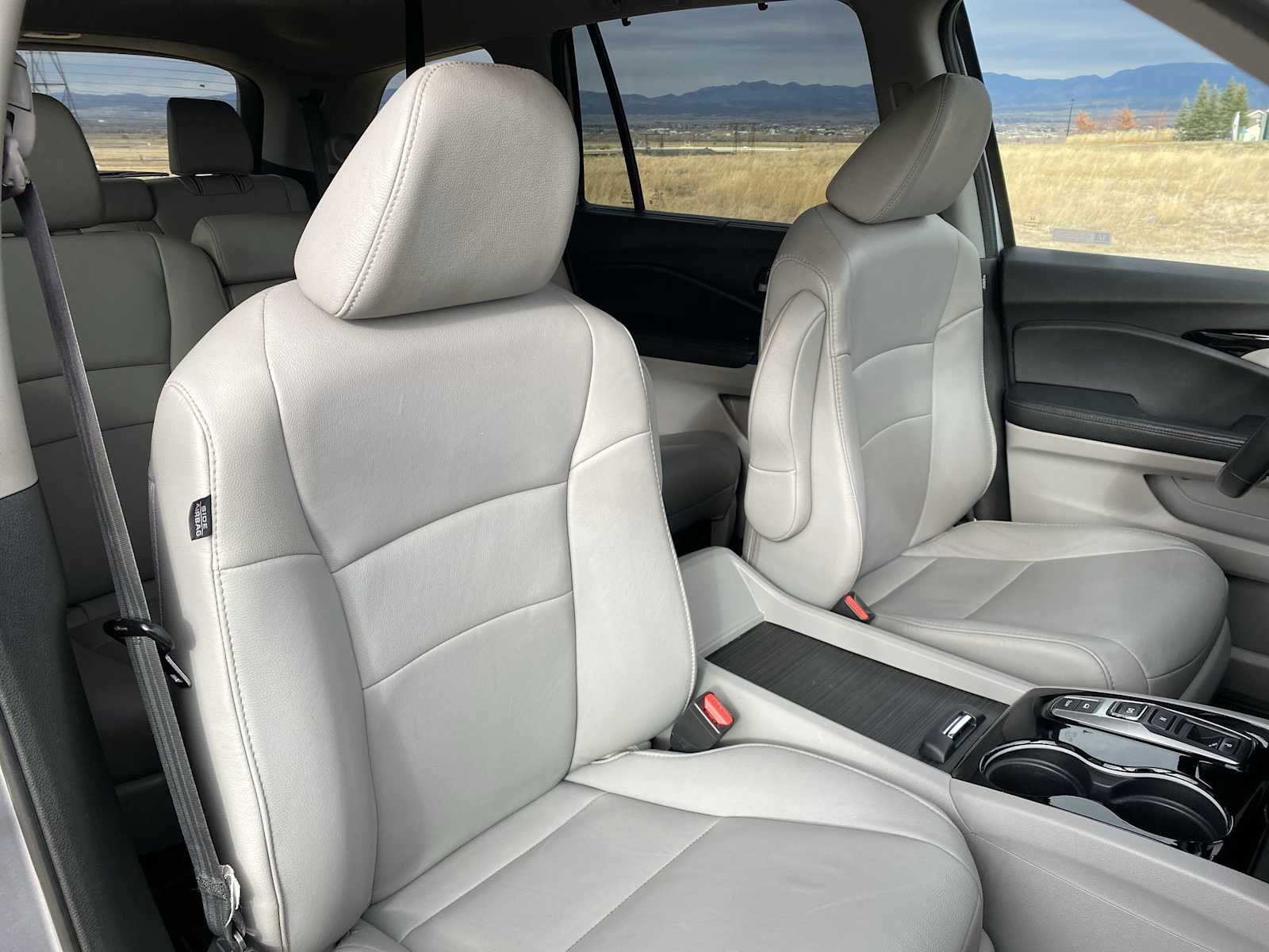 Thumbnail: 2019 Honda Pilot - 16