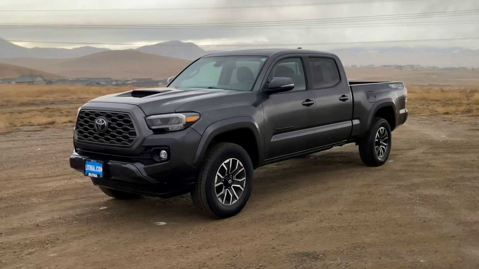 2023 Toyota Tacoma TRD Sport V6 photo 3
