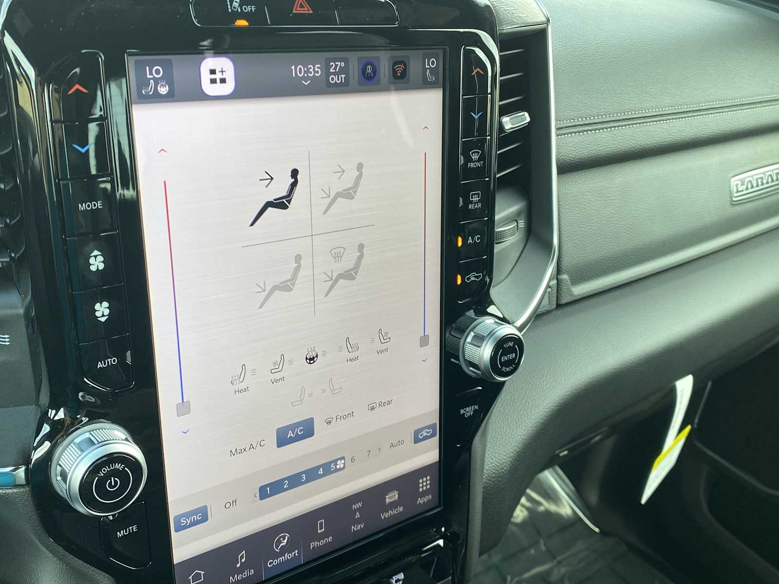 Thumbnail: 2025 RAM 1500 - 27