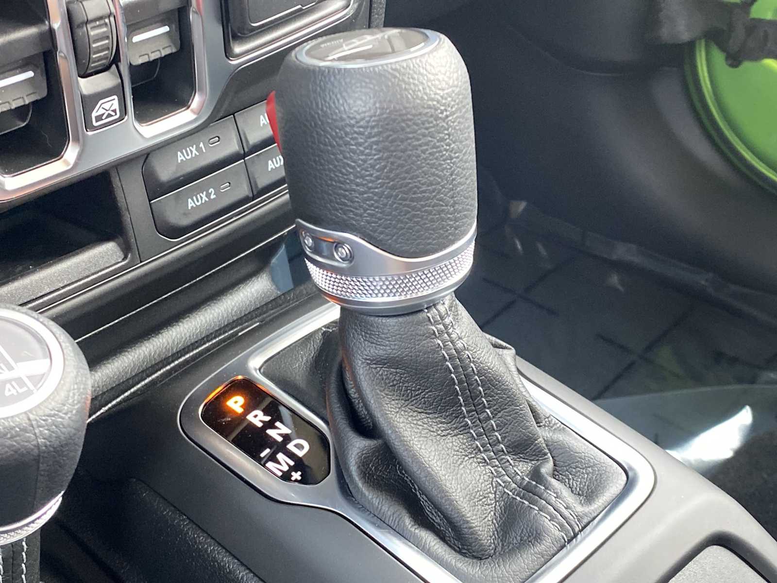 Thumbnail: 2025 Jeep Gladiator - 18