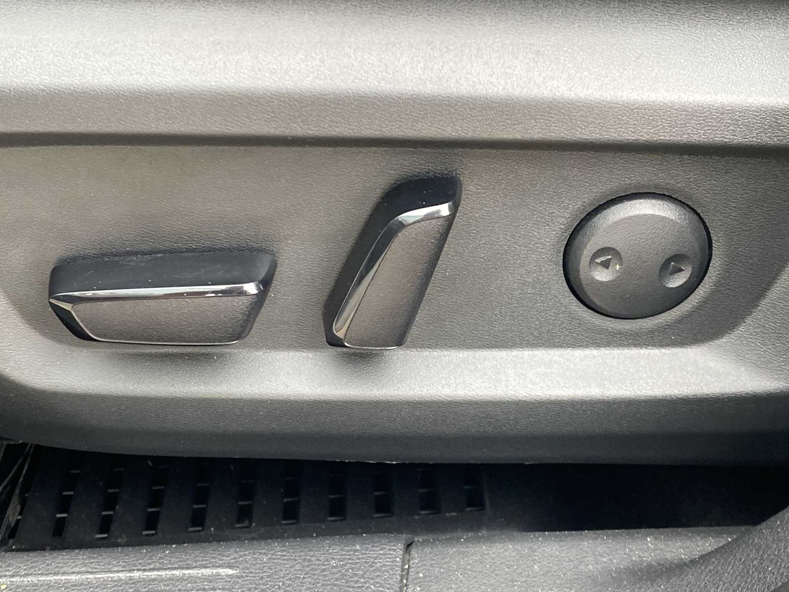 Thumbnail: 2023 Nissan Rogue - 21