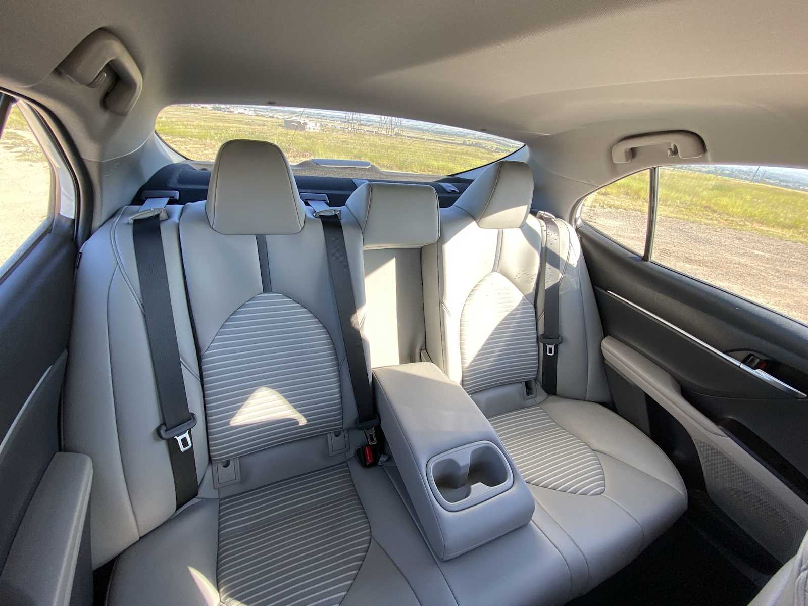 Thumbnail: 2021 Toyota Camry - 16