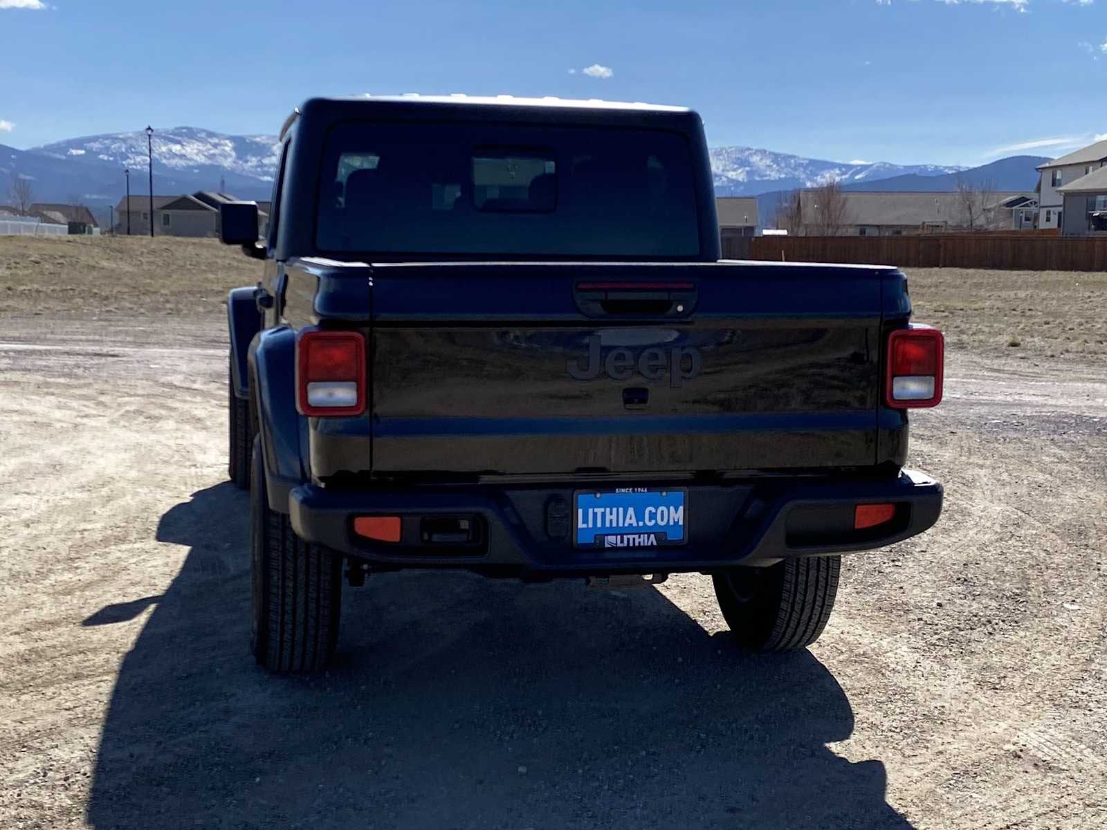 Thumbnail: 2026 Jeep Gladiator - 13