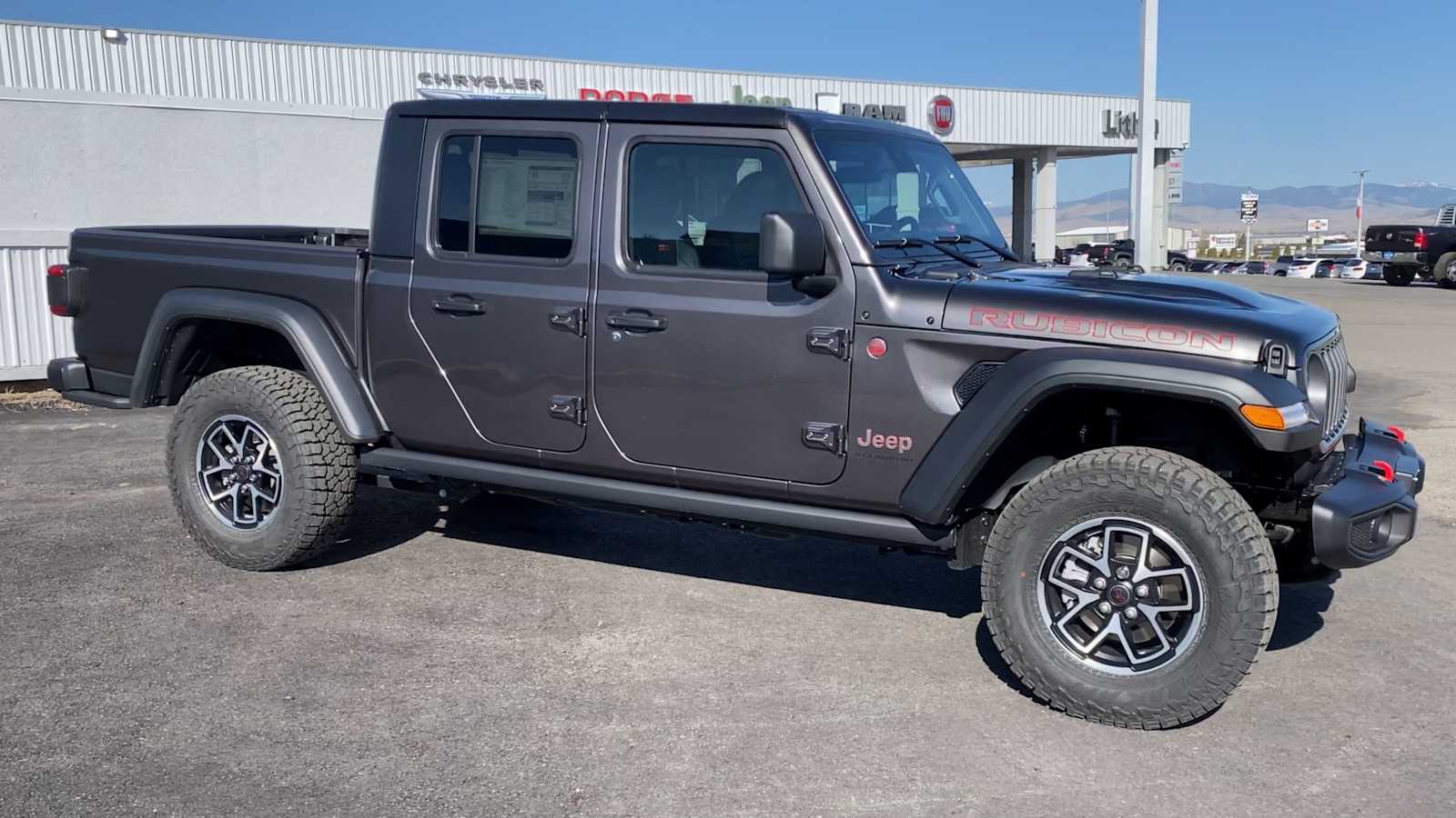 Thumbnail: 2025 Jeep Gladiator - 2