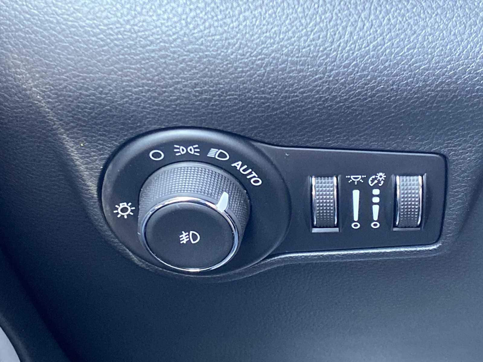 Thumbnail: 2026 Jeep Compass - 22