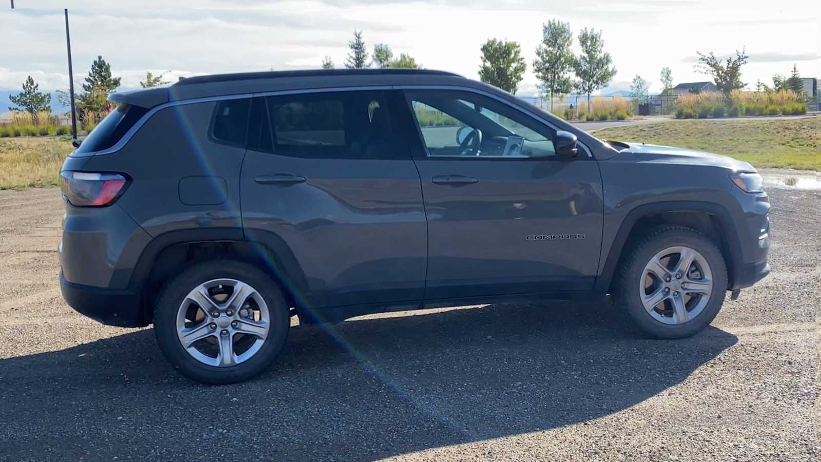 Thumbnail: 2023 Jeep Compass - 9
