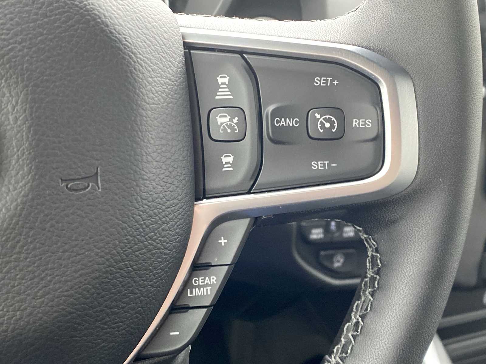 Thumbnail: 2025 RAM 1500 - 22
