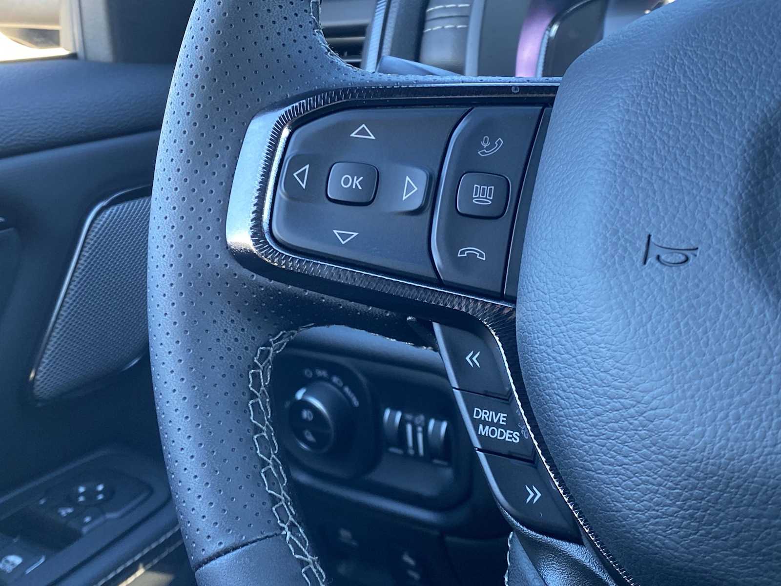 Thumbnail: 2026 RAM 1500 - 32