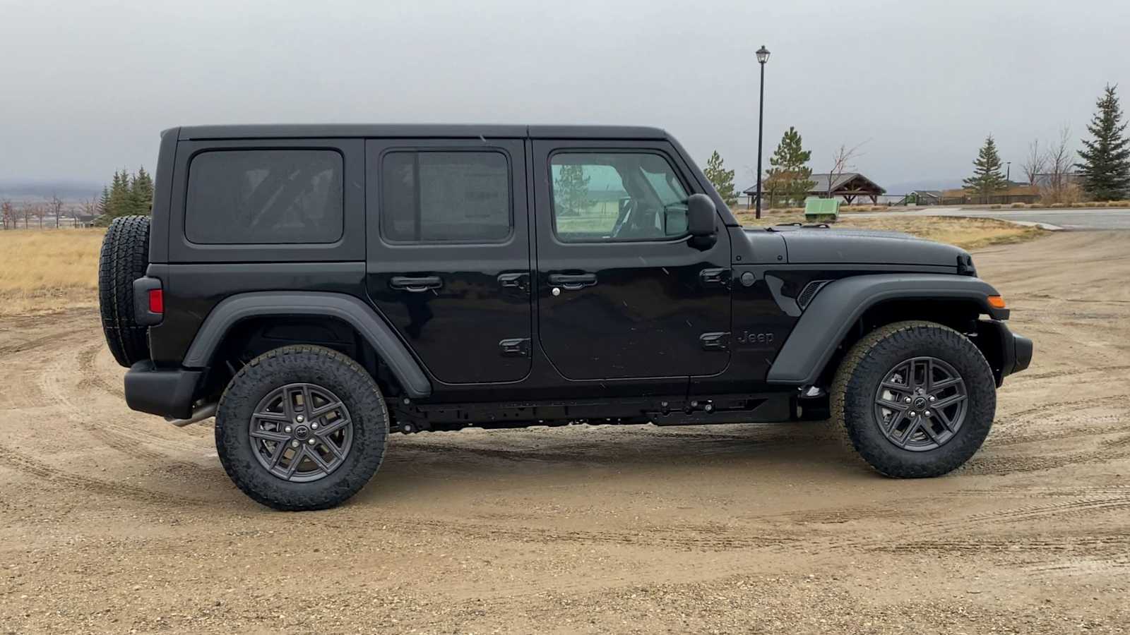 Thumbnail: 2026 Jeep Wrangler - 9