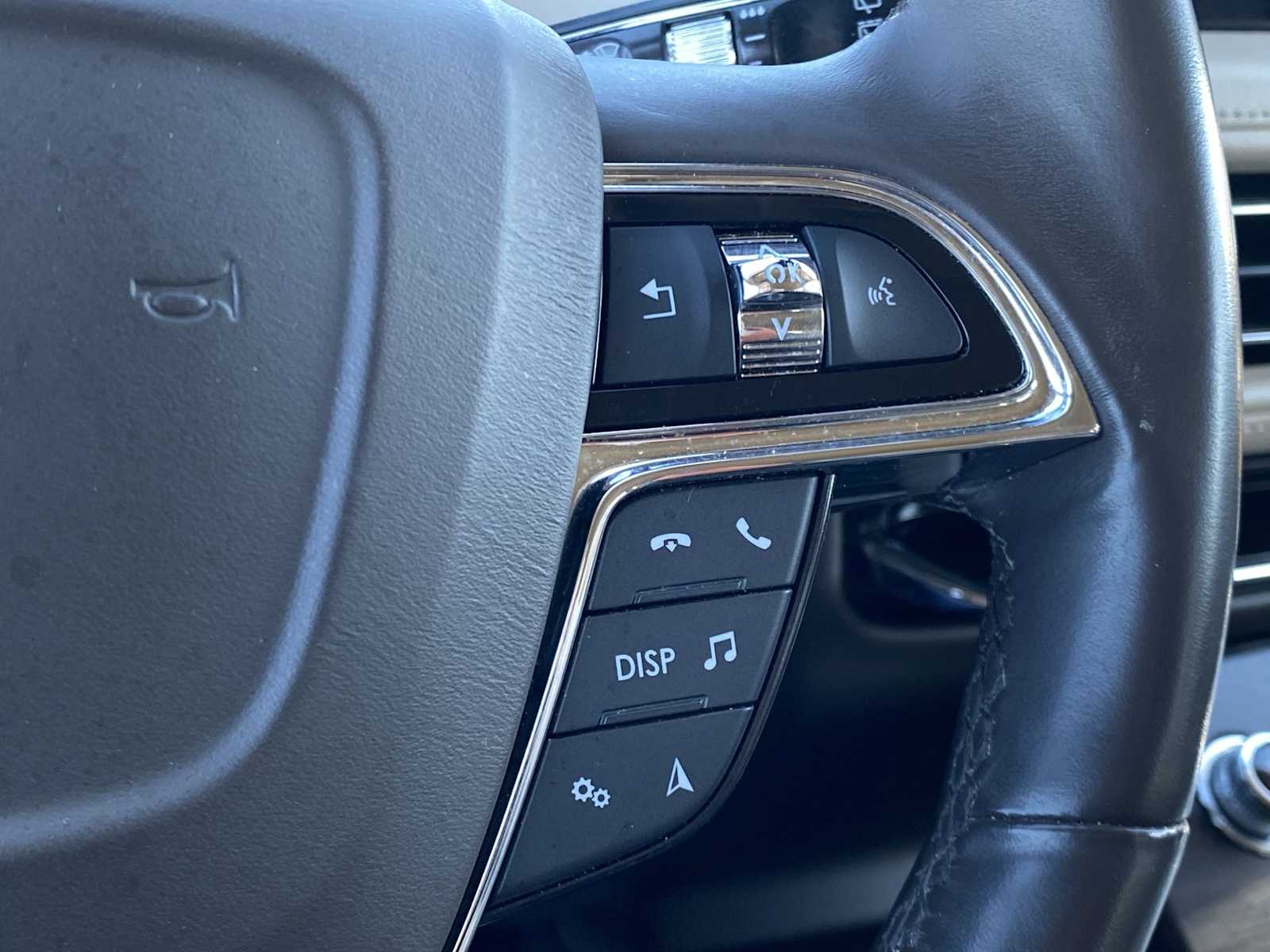 2021 Lincoln Nautilus Standard 23