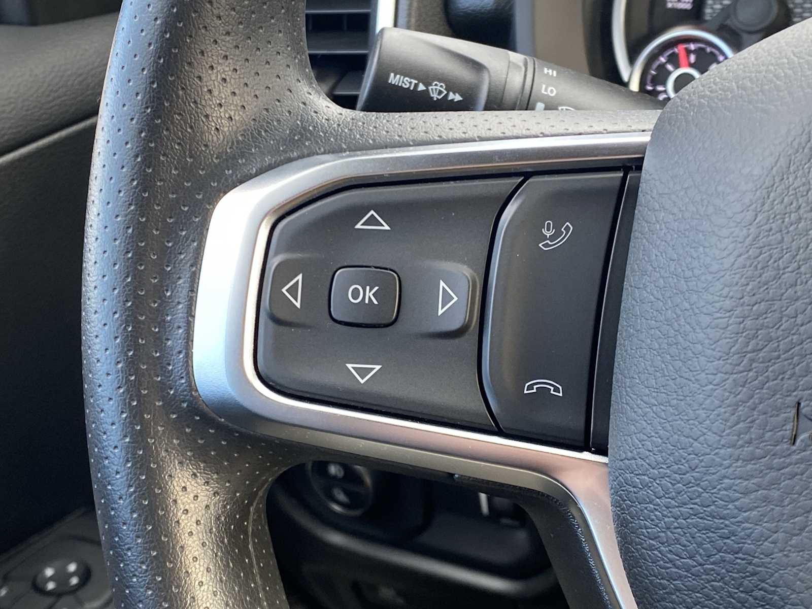 Thumbnail: 2026 RAM 1500 - 32