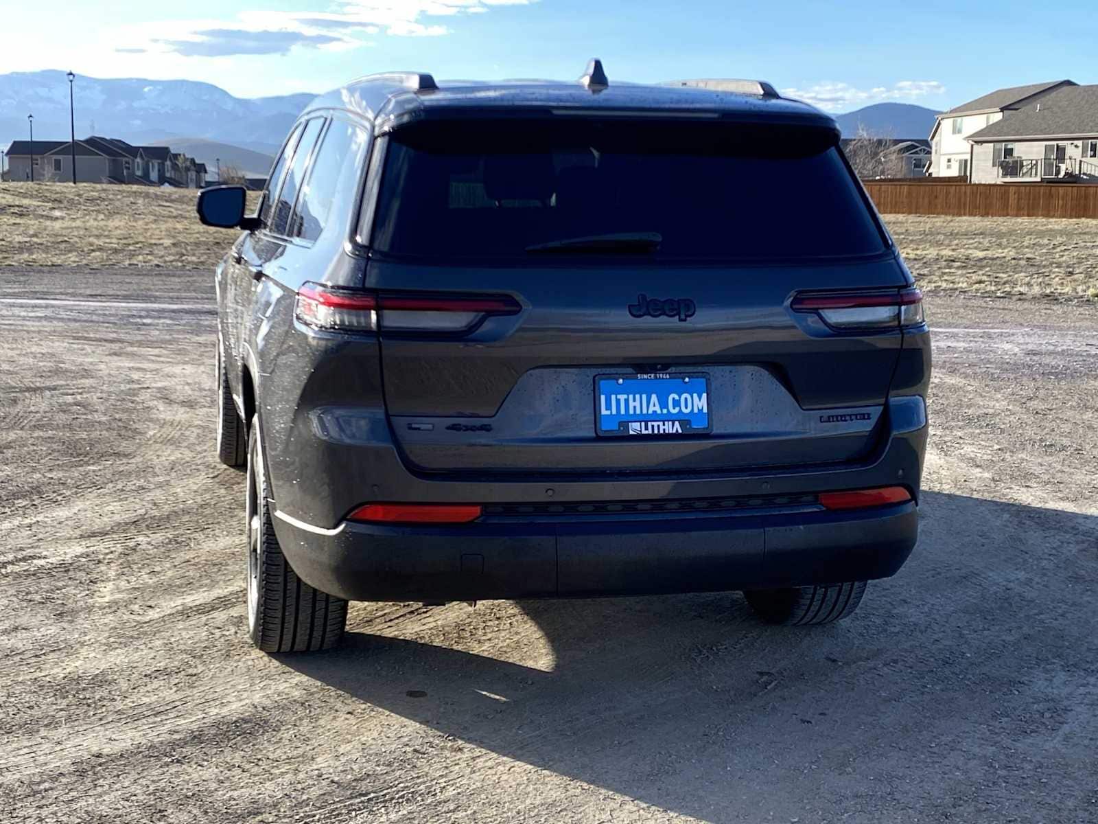 Thumbnail: 2022 Jeep Grand Cherokee - 13