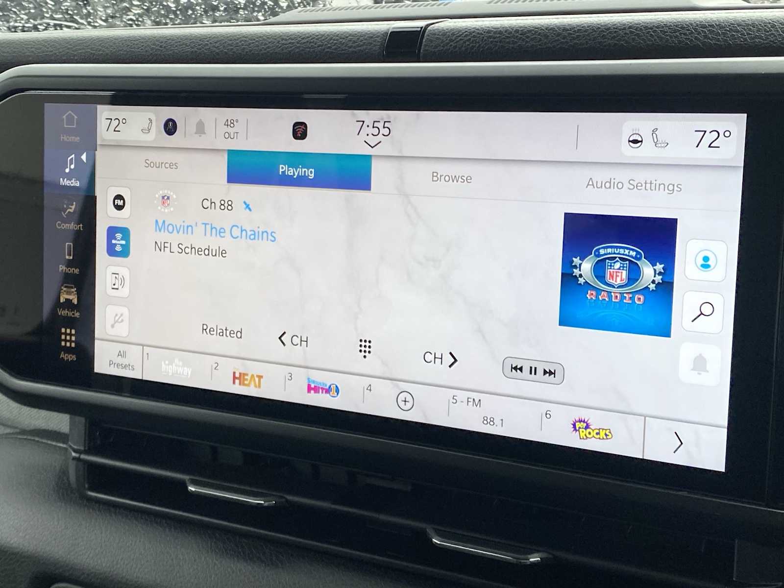 Thumbnail: 2025 Jeep Wrangler - 32