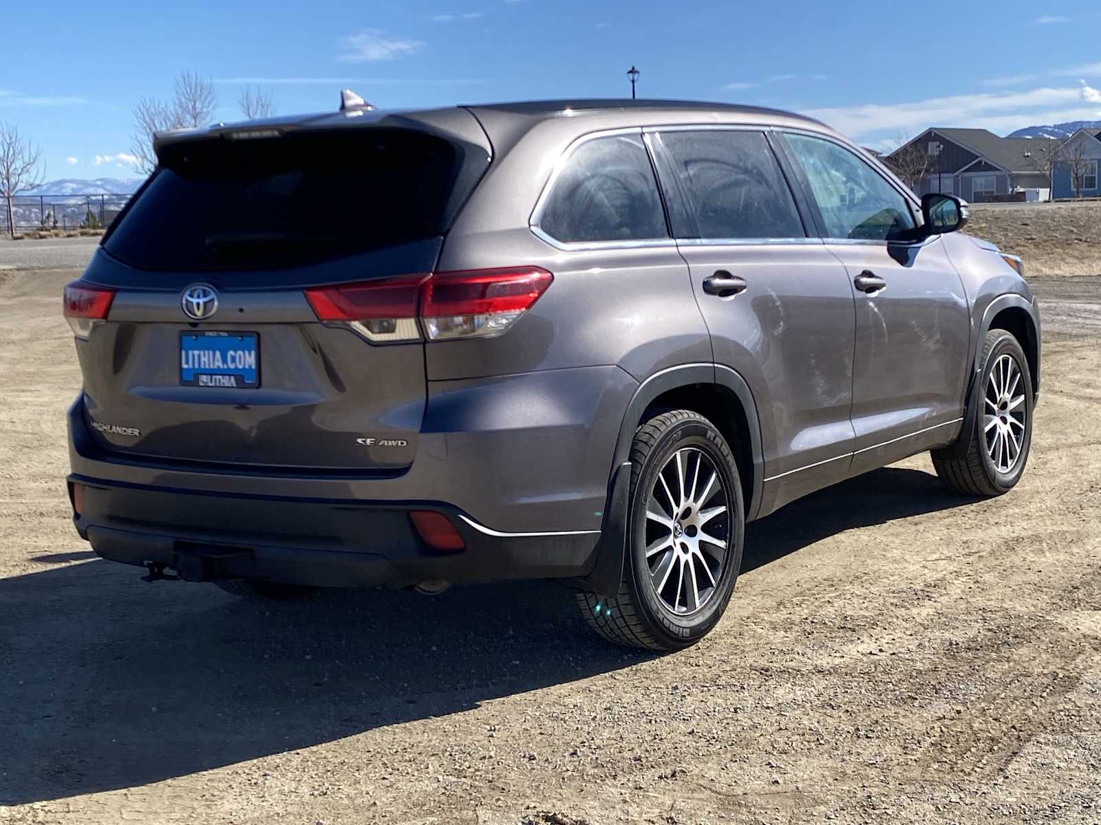 Thumbnail: 2018 Toyota Highlander - 14