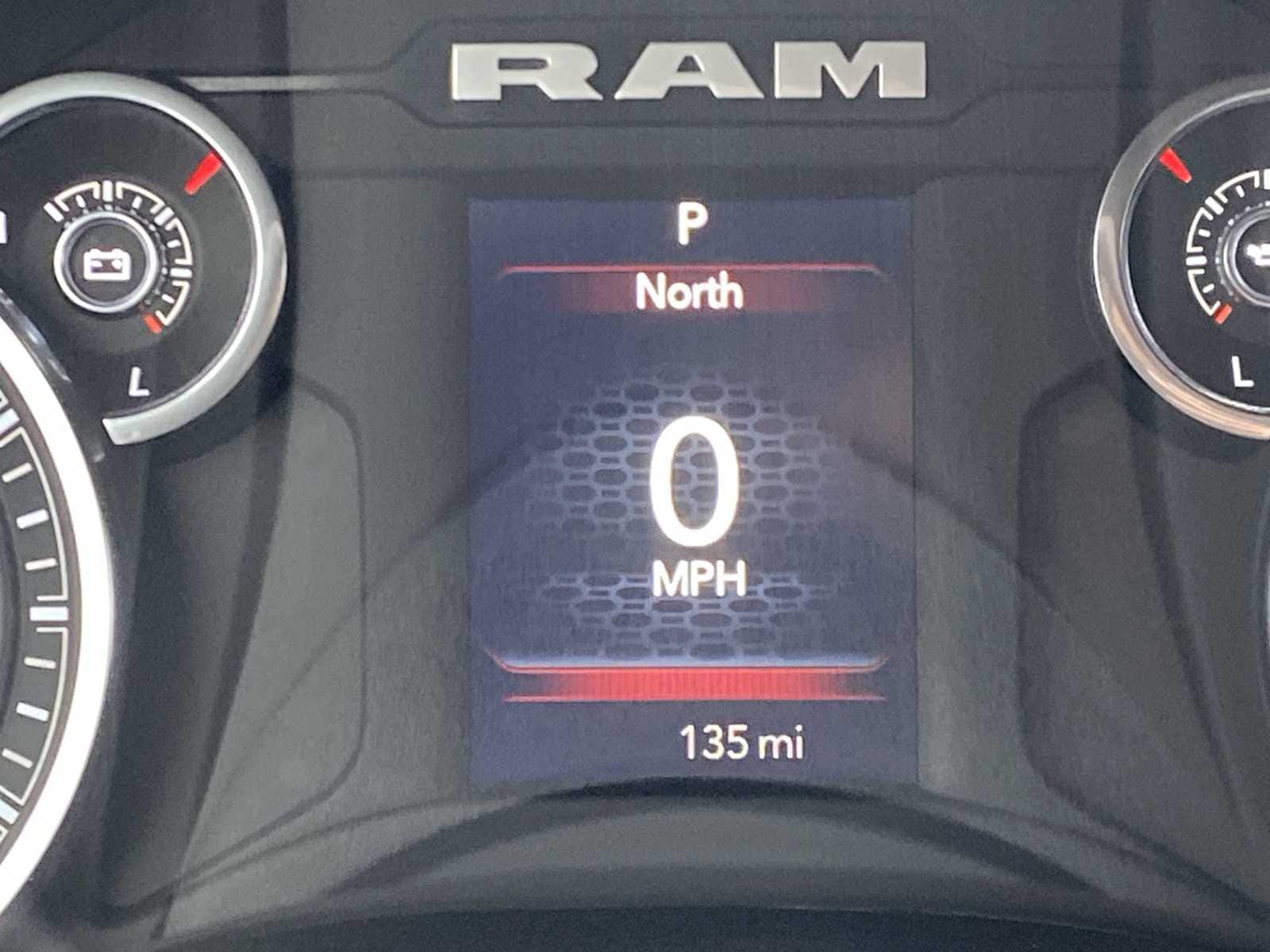 Thumbnail: 2025 RAM 1500 - 18
