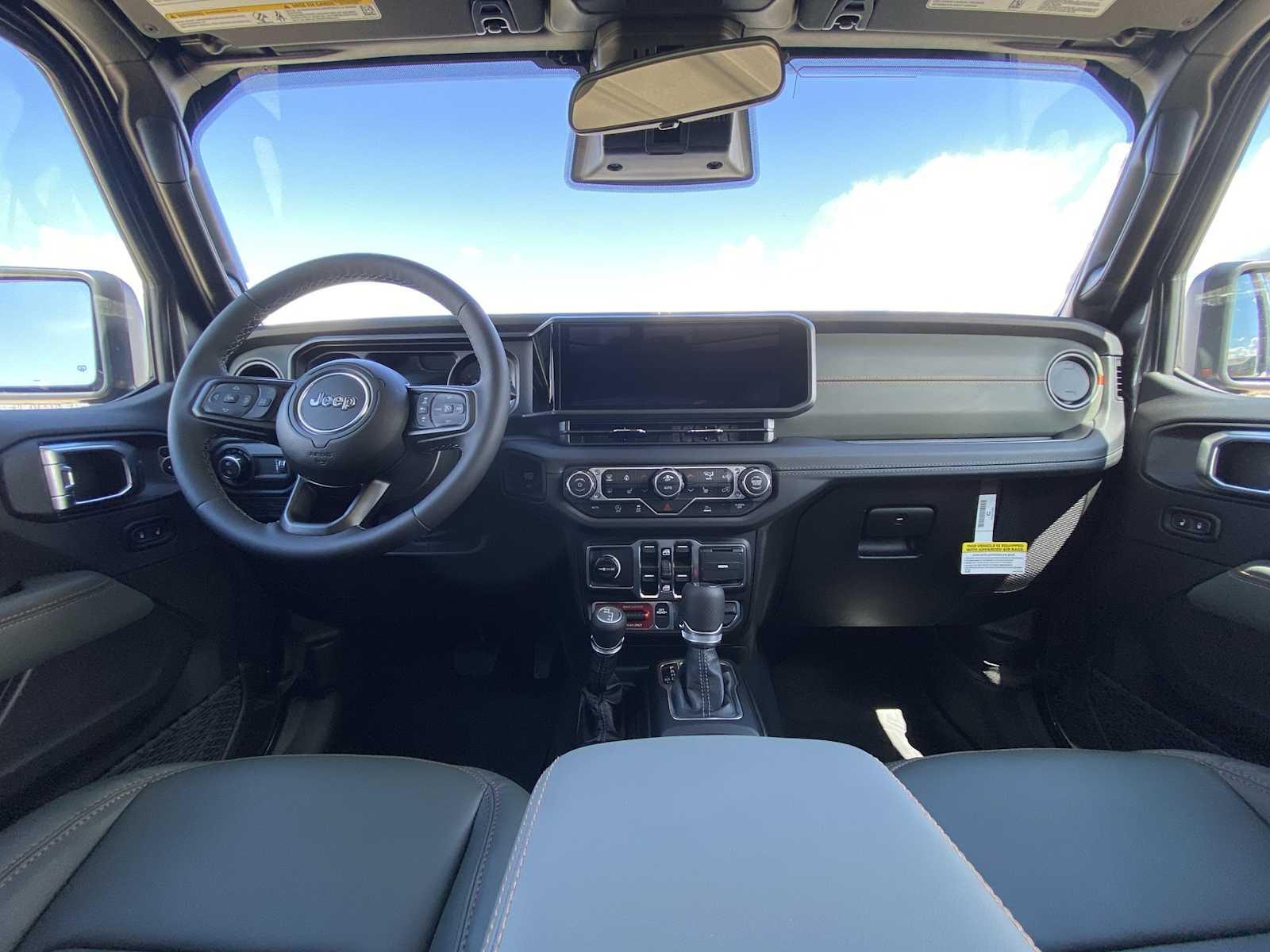 Thumbnail: 2026 Jeep Gladiator - 16