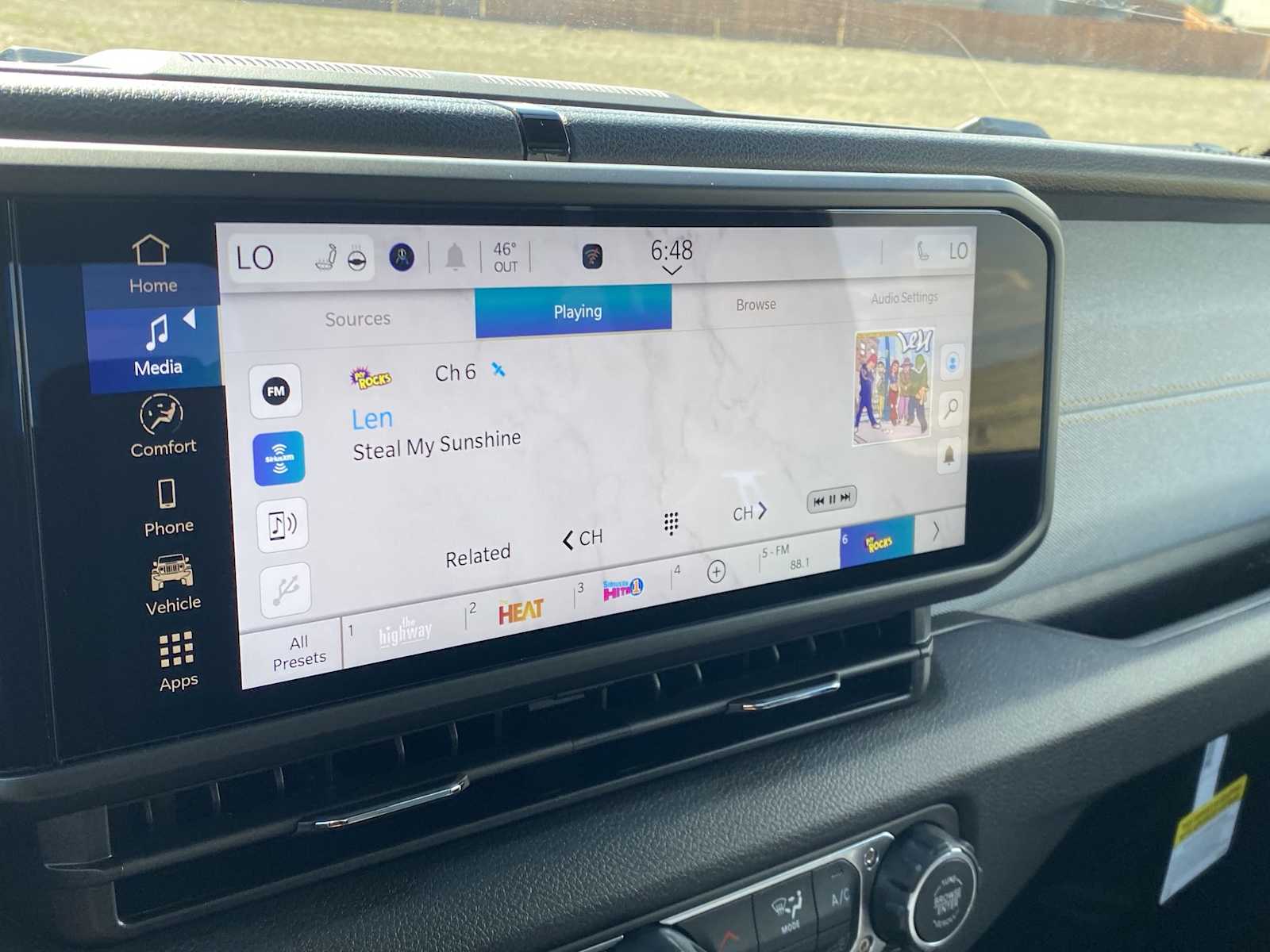 Thumbnail: 2026 Jeep Gladiator - 19